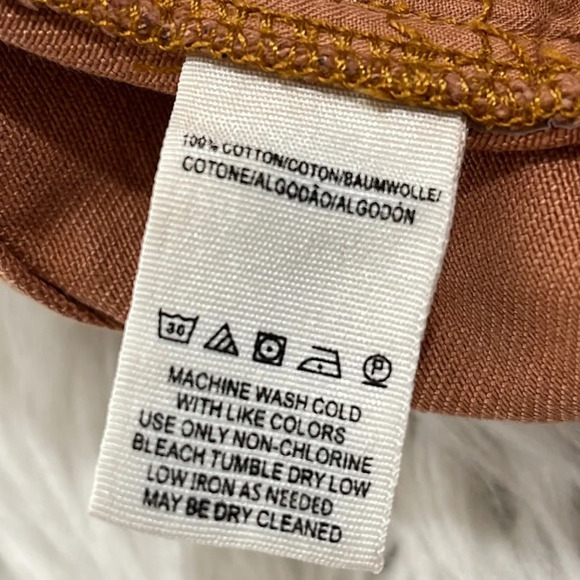 FREE PEOPLE WE THE FREE Animal Print Zip It Up Printed Mini Skirt Size 26 - Picture 8 of 13